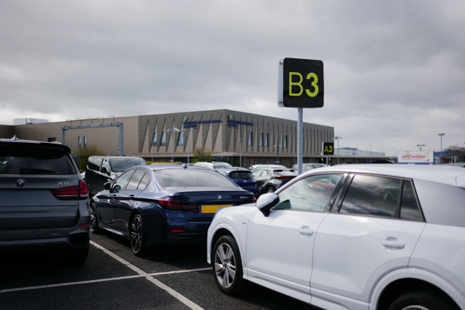 Pick Up & Drop Off | Belfast International Airport